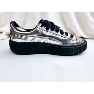 Puma Size 6 Womens Silver patent Leather Low Lace Platform Logo Fashion Sneakers